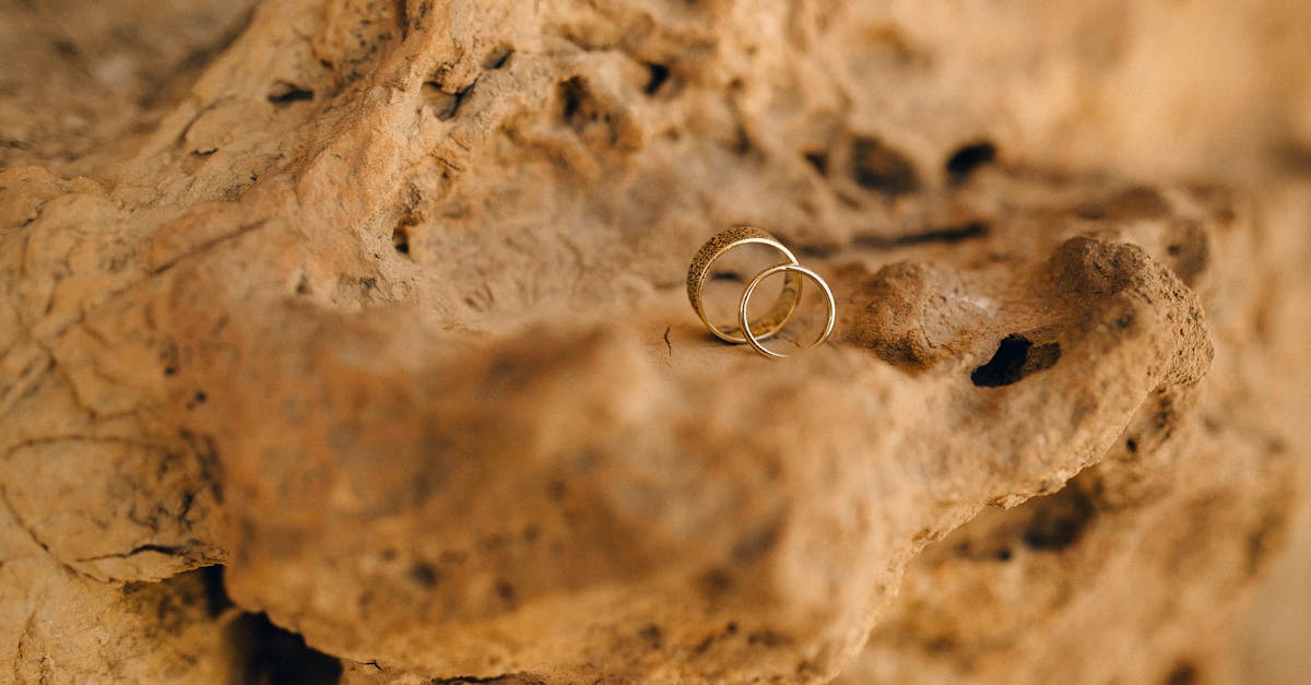 The Symbolism of Three Stone Diamond Rings